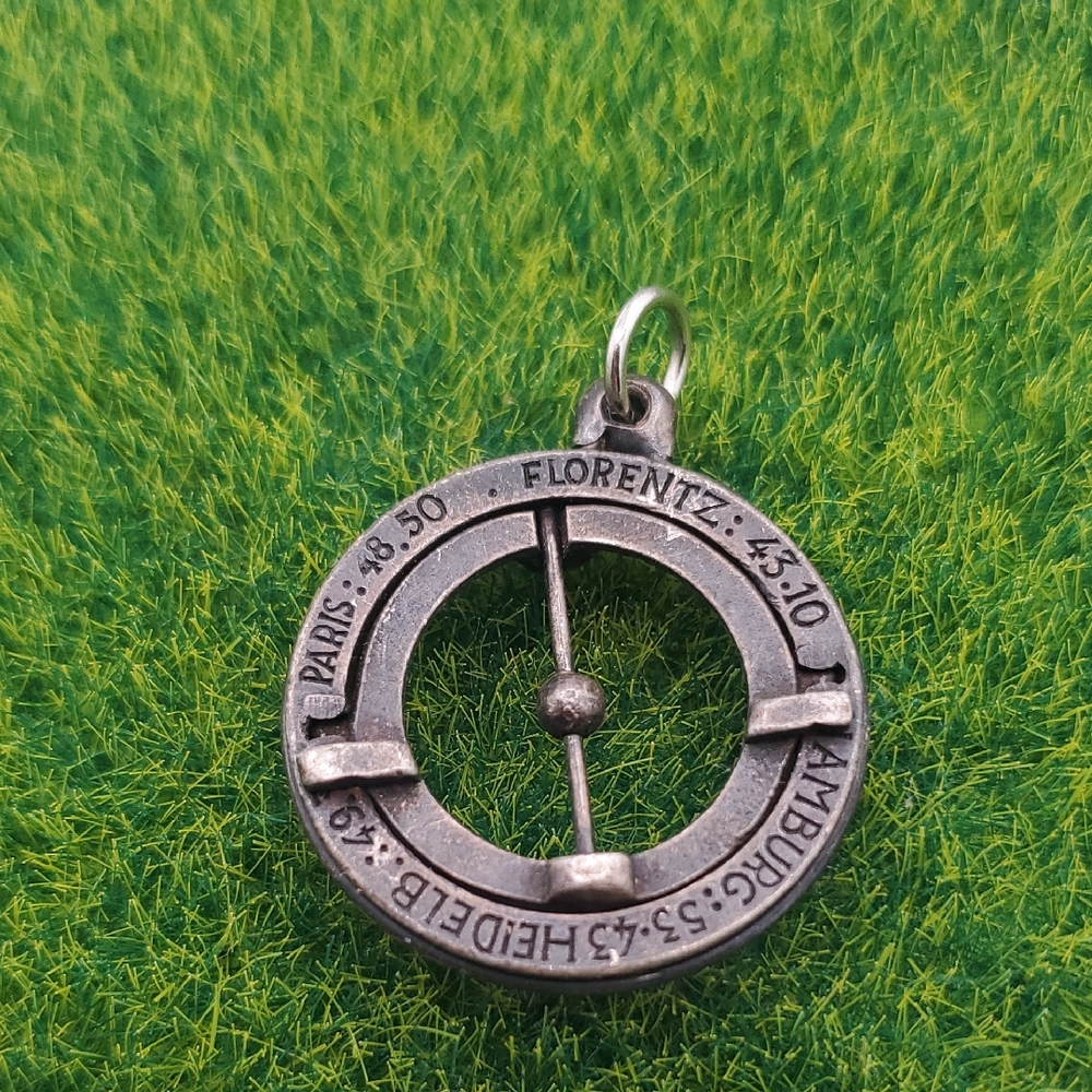 Sundial Pendant Antique P338
